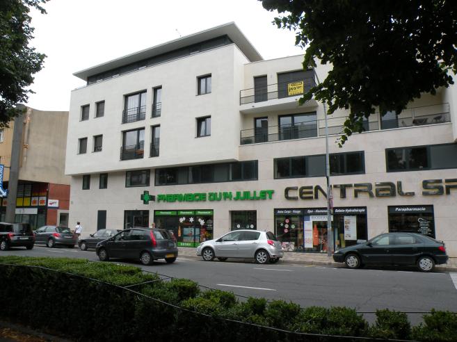  Pharmacie, Central SPA